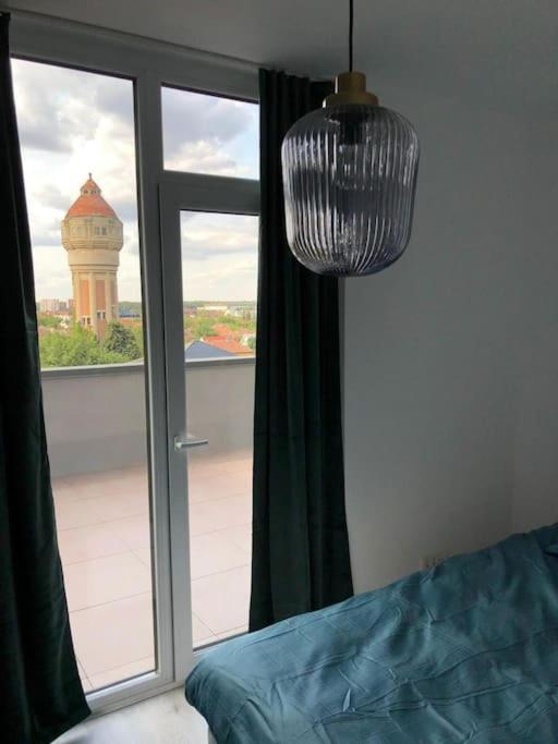 Luxury Lavender Gorgeous Terrace Free Undg Parking Apartament *