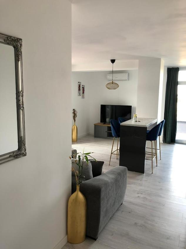 Apartament Luxury Lavender Gorgeous Terrace Free Undg Parking
